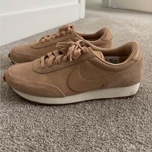 Nike Dbreak Retro Sneaker